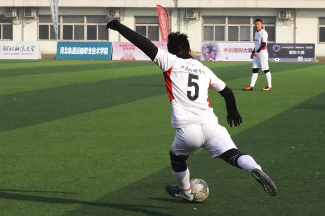 世界杯-日本男篮力克佛得角 锁定巴黎奥运名额