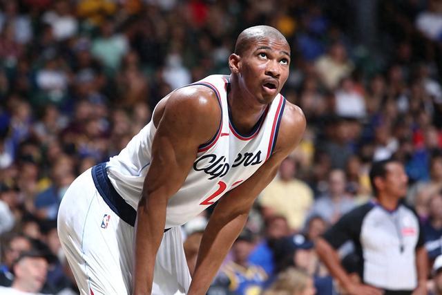 周琦20+20皮特森空砍60+12+7 广东险胜吉林