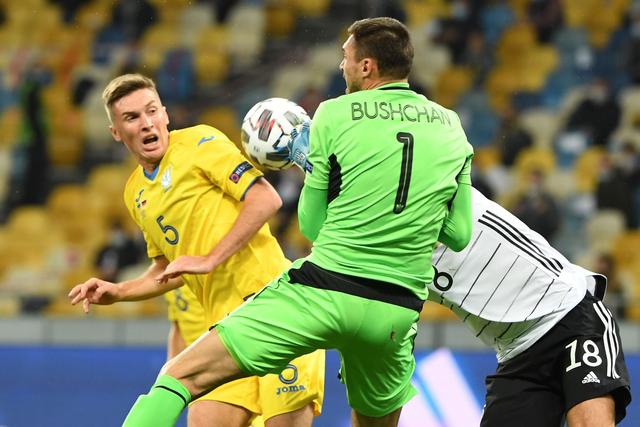 马克西43分詹姆斯31+8+9 湖人负76人止步4连胜